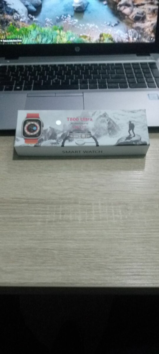 REDUCED TO CLEAR!! T800 Smart Watch   Features: Calls, BT Mu