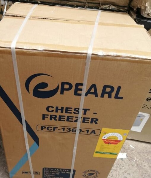 Pearl chest freezer
