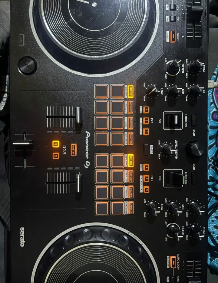 Contrôleur DJ Pioneer Pro