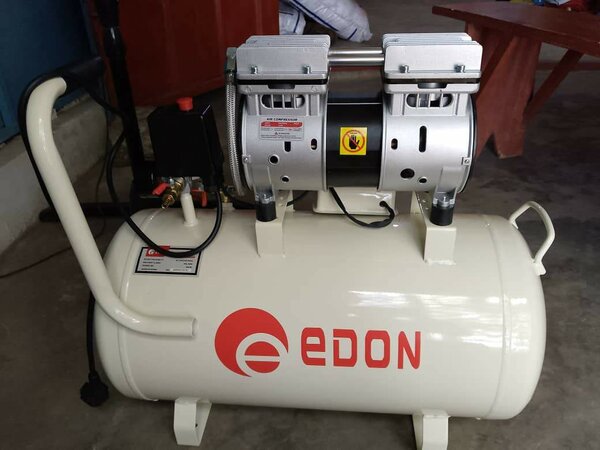 50Ltrs Silent oiless air compressor