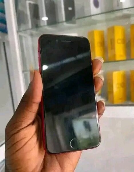 iPhone SE Rouge 64 Go