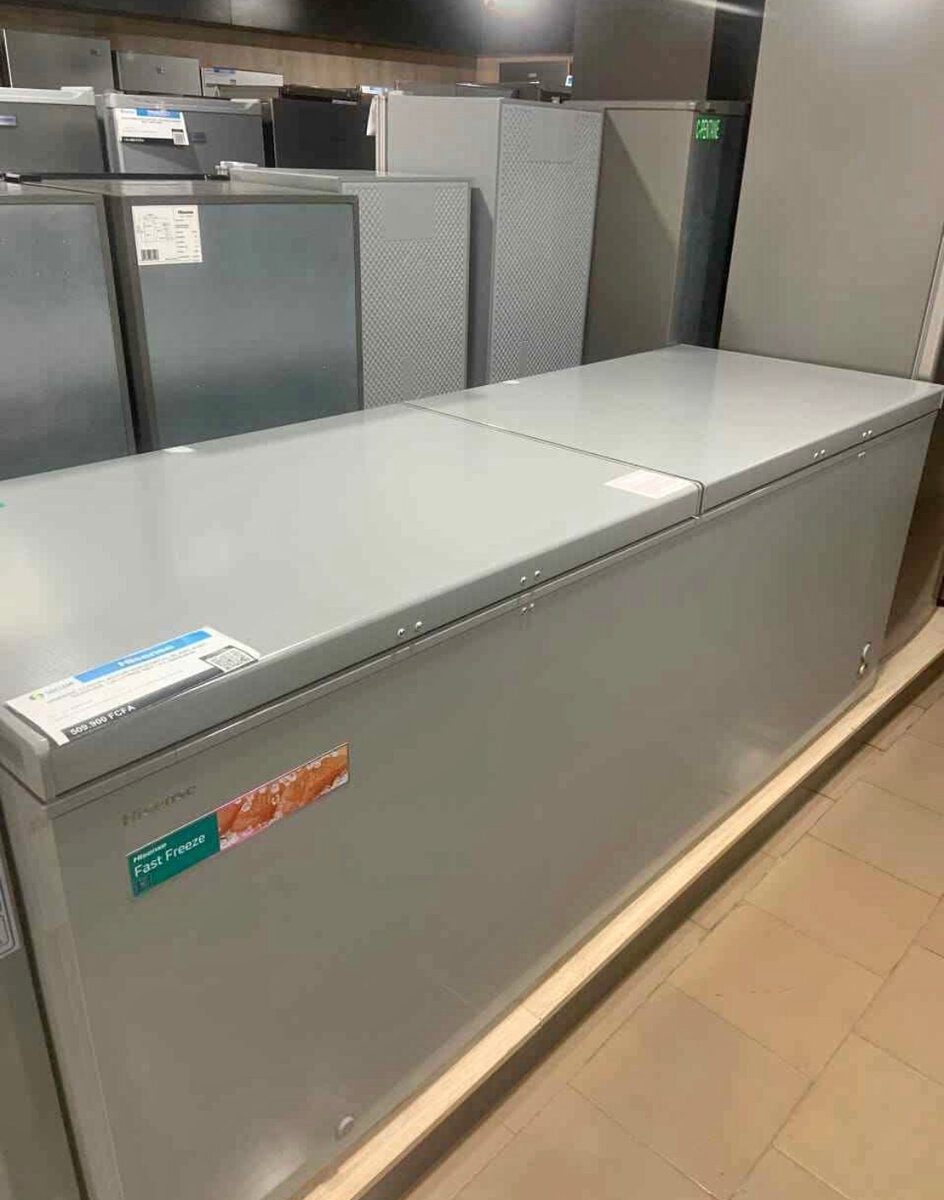 Grand congélateur coffre argent