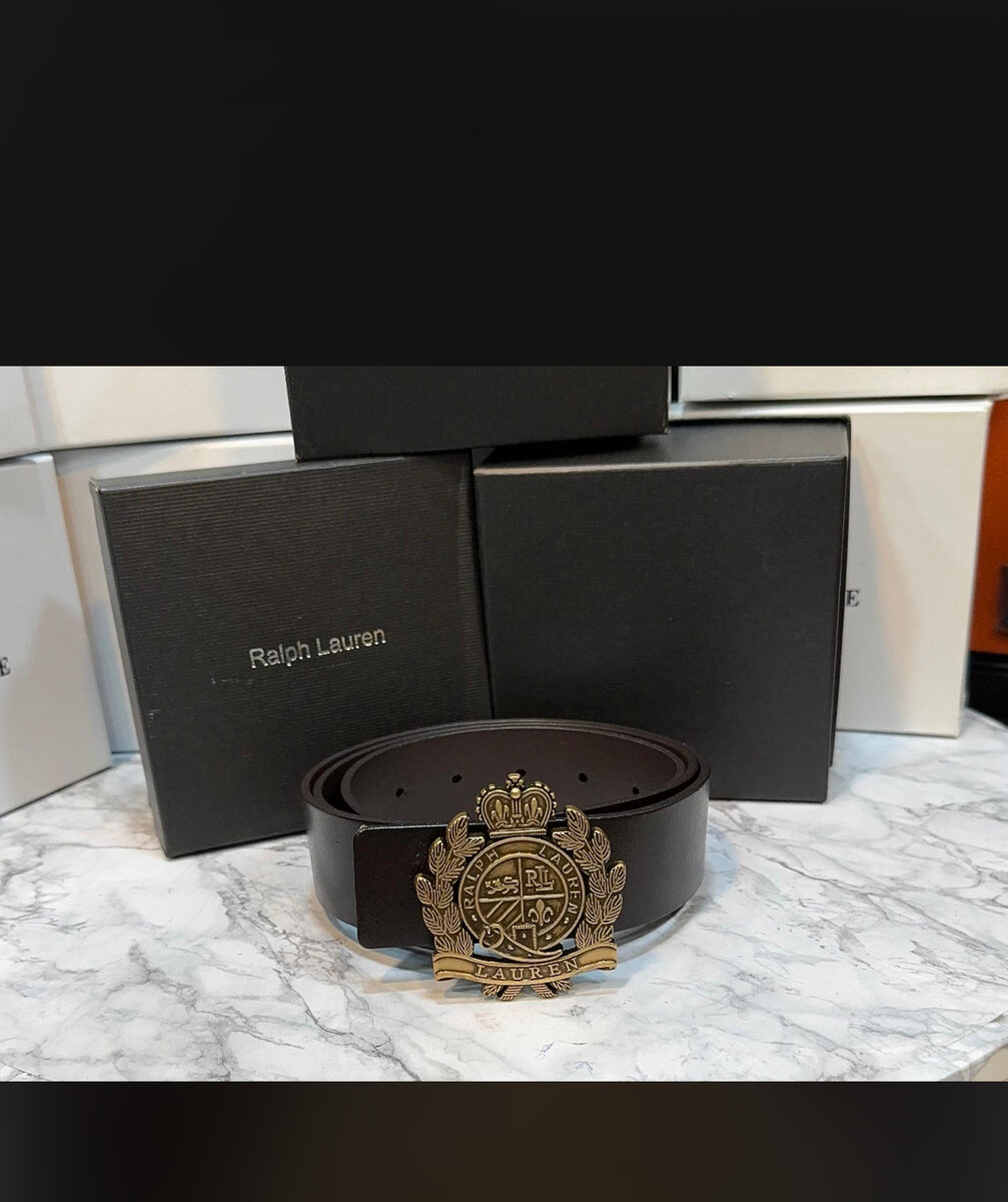 Ceinture en cuir emblématique