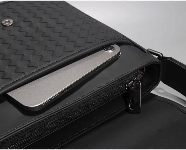 Sacoche en cuir tissé élégant