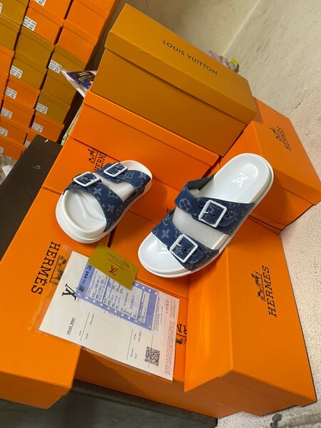 Sandales de luxe élégantes