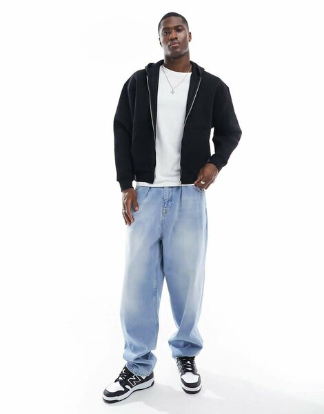 Sweat à Capuche Moderne