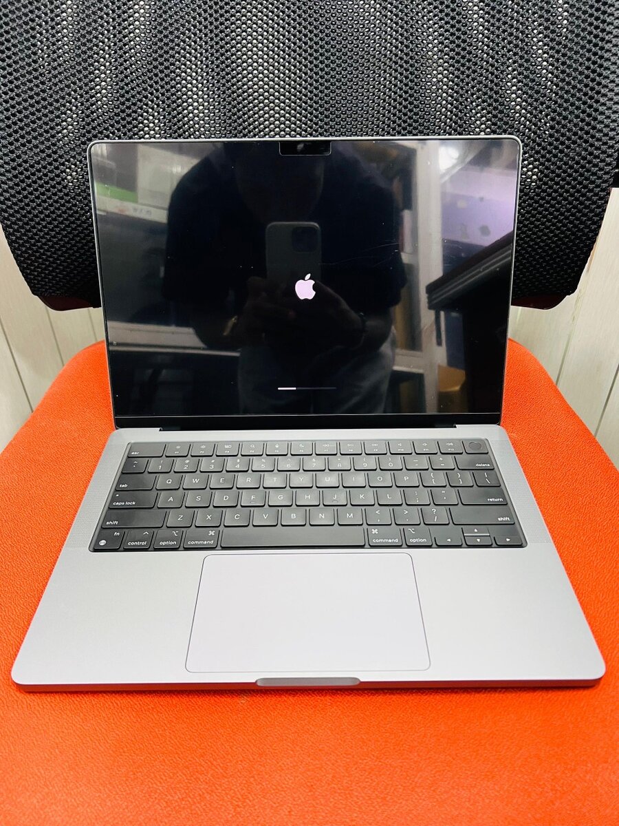 MACBOOK PRO M1 2021