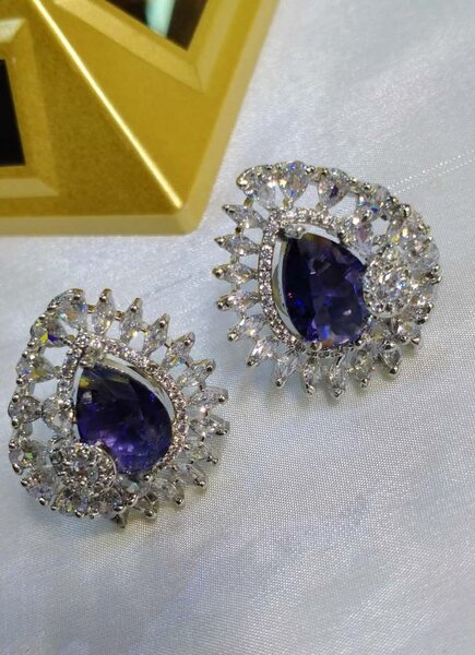 Ladies earrings