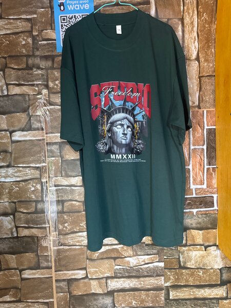 T-shirt graphique tendance