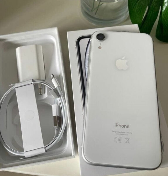 iPhone XR blanc 64 Go