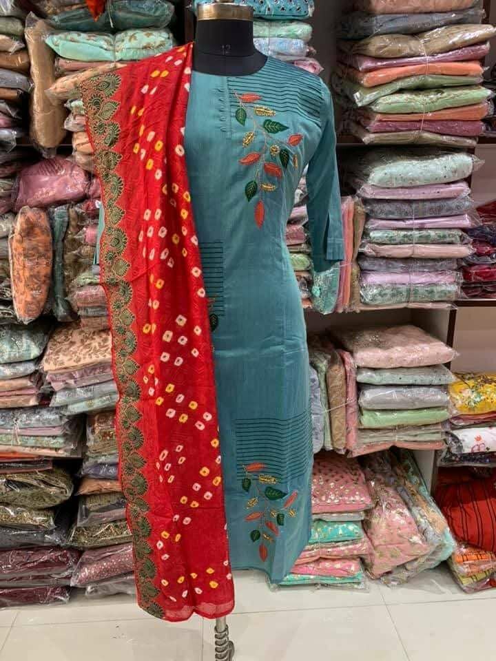 Ladies suit