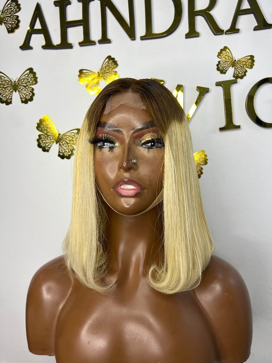 Blonde wig with dark root