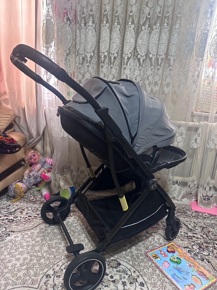 Детская коляска б/у в хорошем состоянии, фирма Coballe