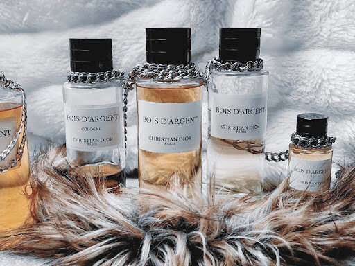 BOIS D'ARGENT BY DIOR (parfum très agréable et doux)