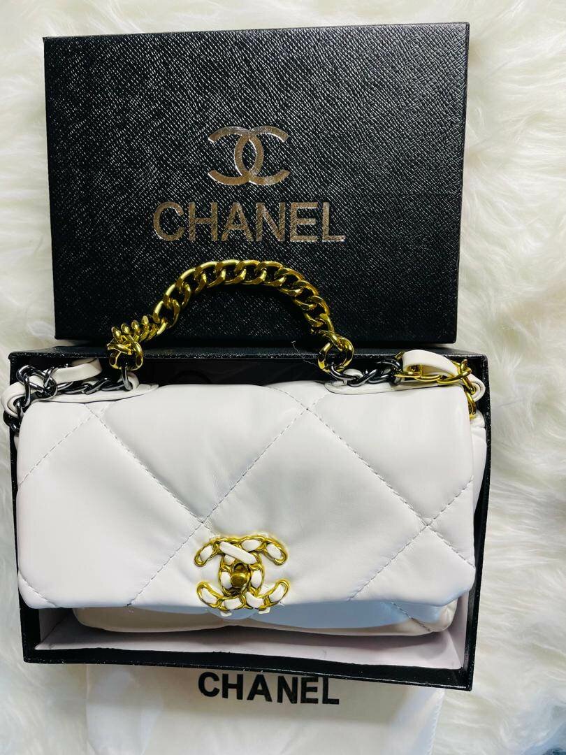 Sac CHANEL en coffret