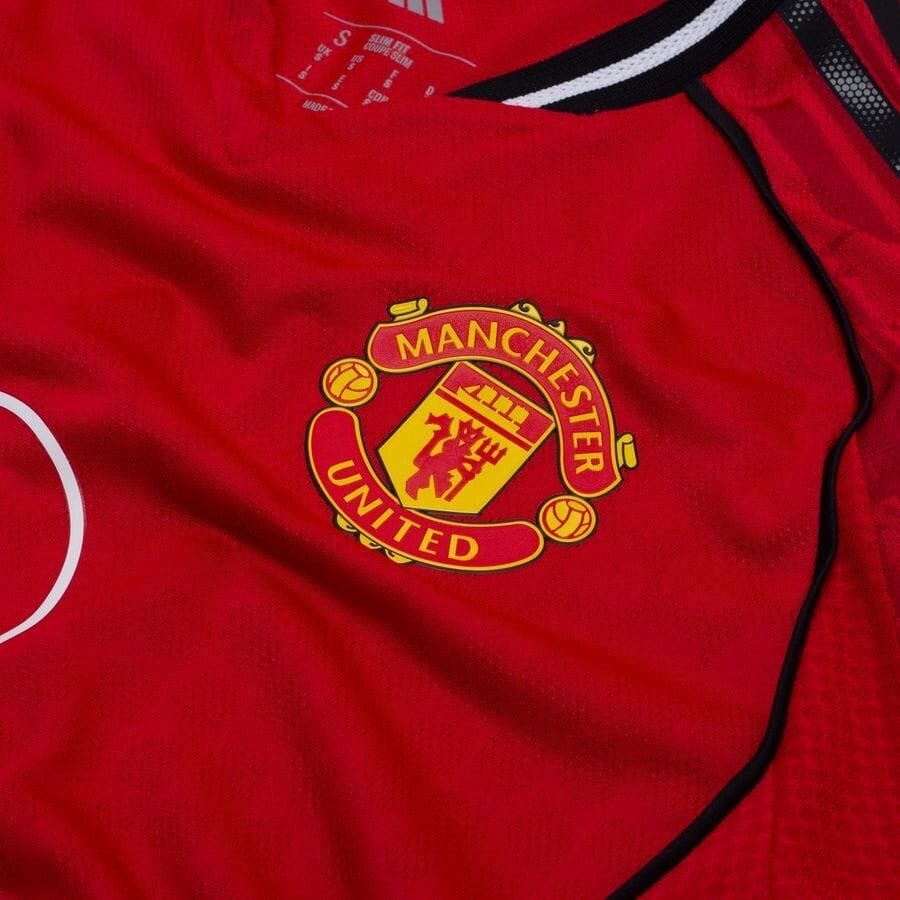 Maillot M United home 2025
