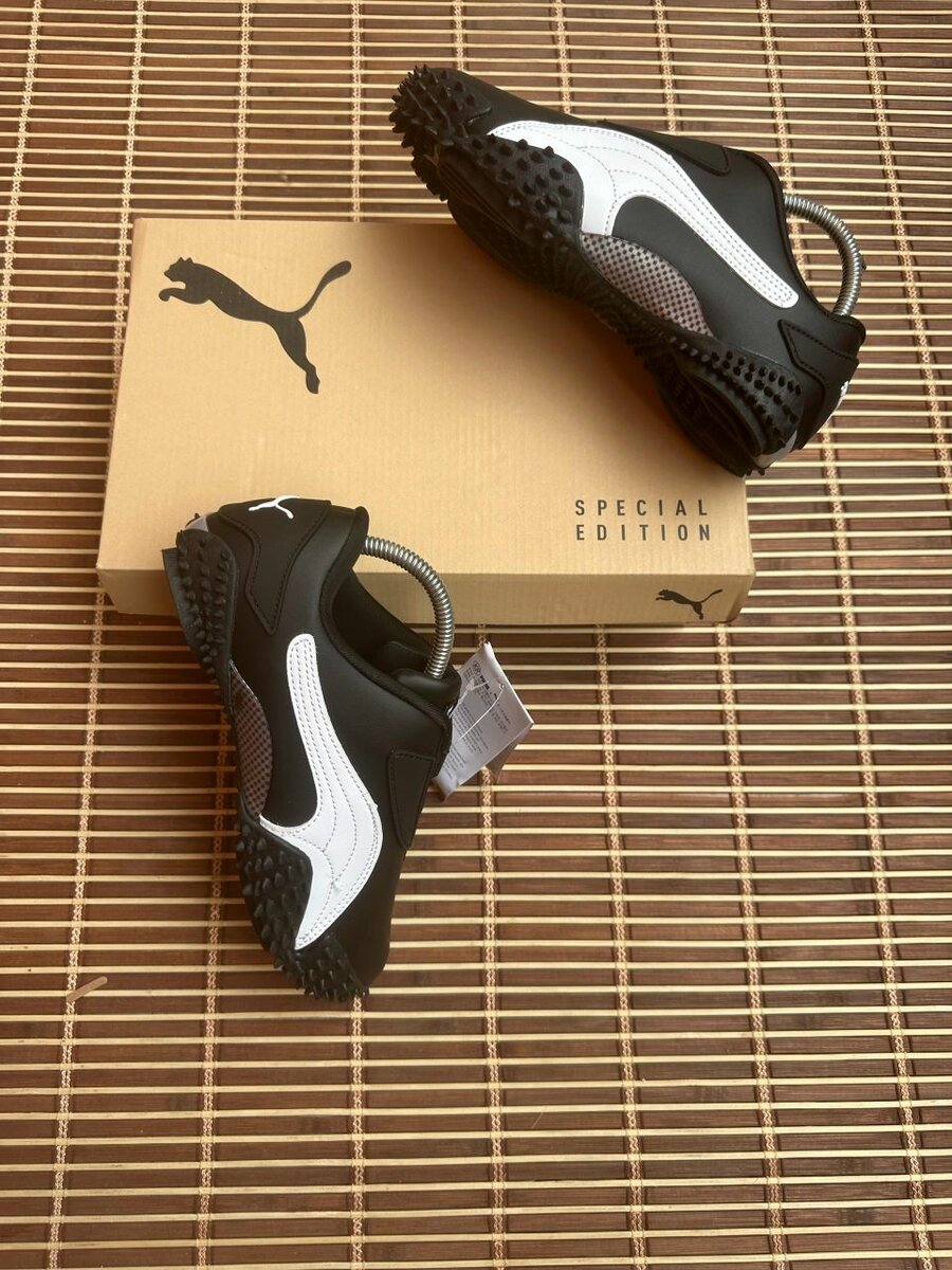 Chaussures Puma Noir et Blanc