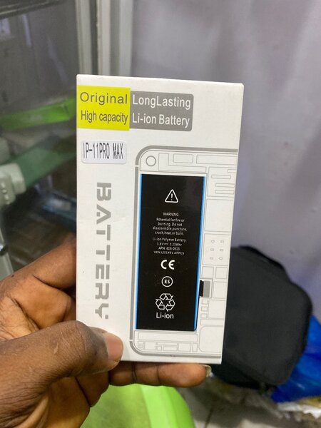 11 pro max battery