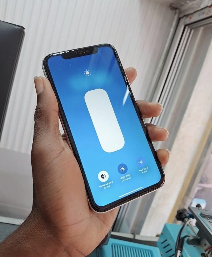 iPhone XR Blanc 64 Go