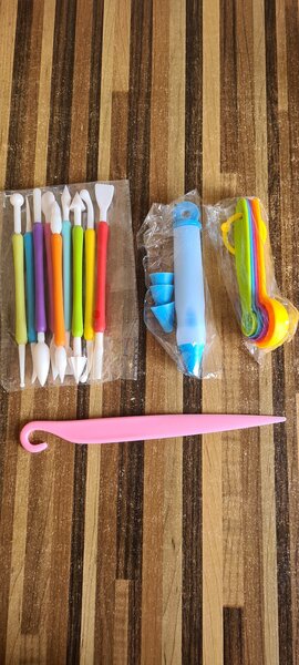 Cake Decorating Set
