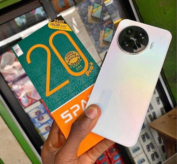 Smartphone SPARK 20 Pro 256GB