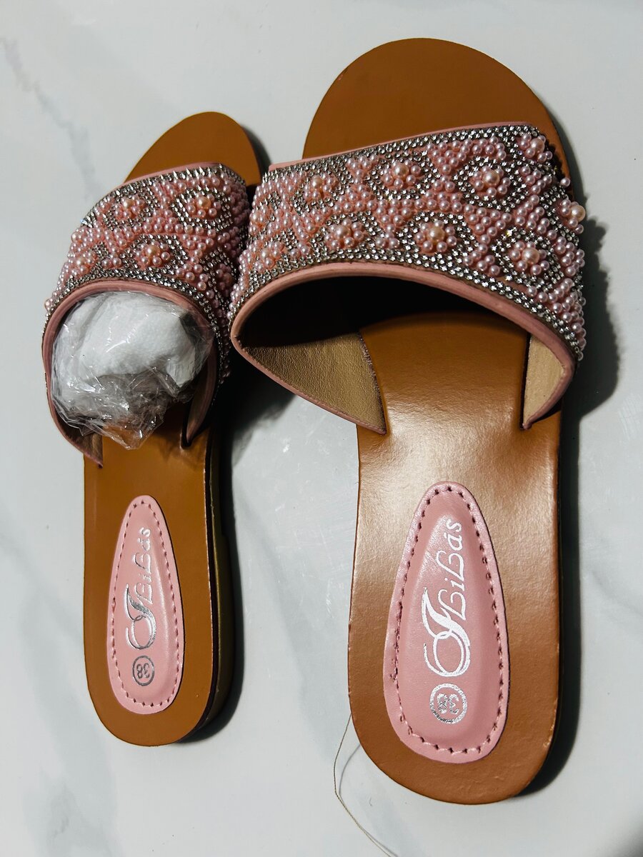 Sandales brodées élégantes