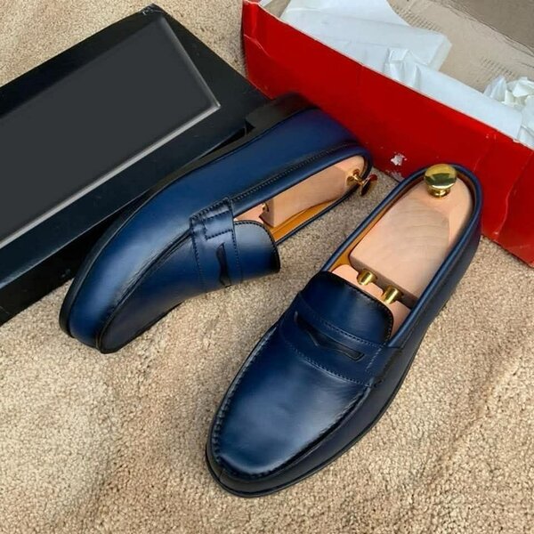 Mocassins en cuir bleu