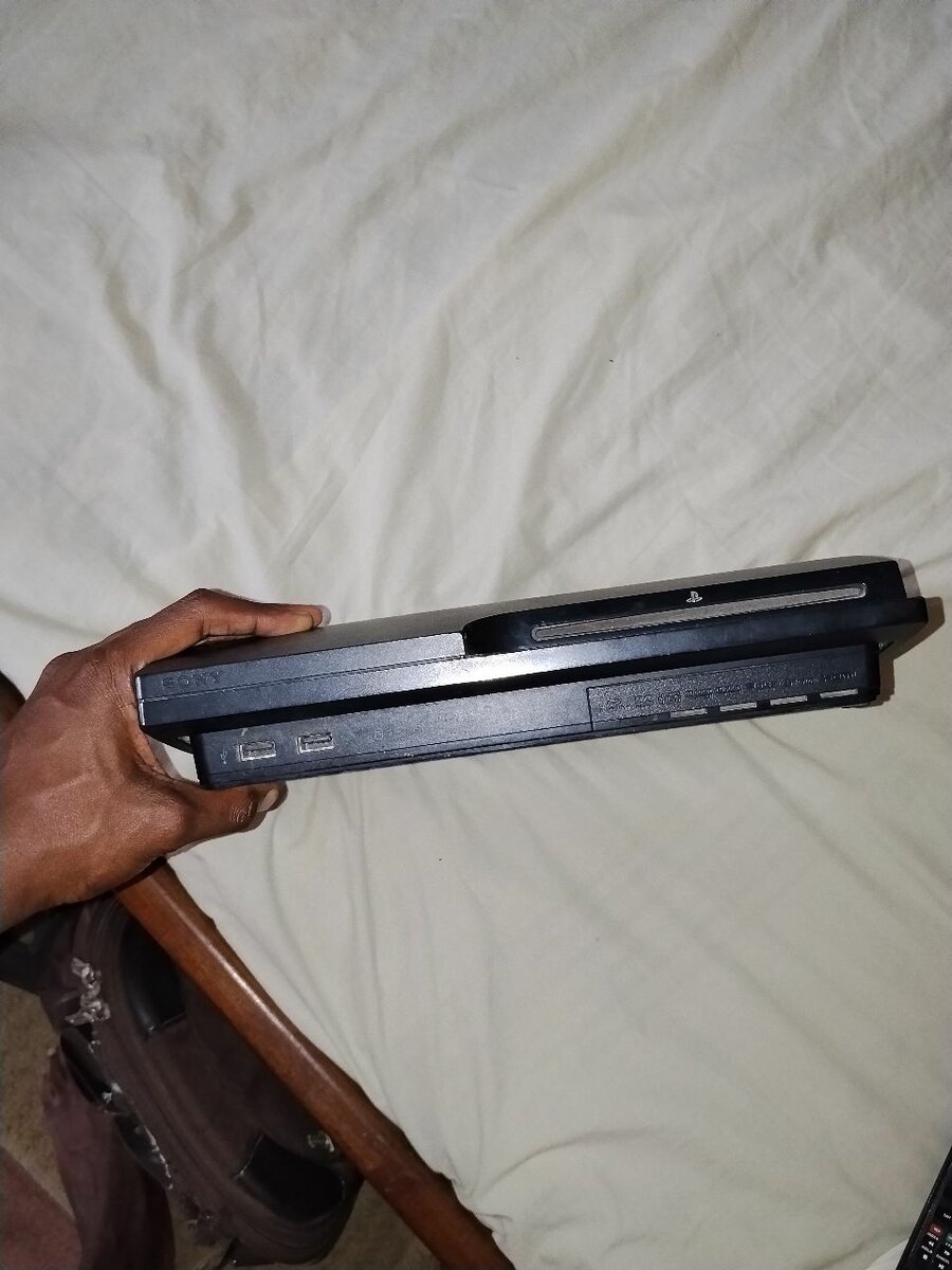 Console PlayStation 3 Slim