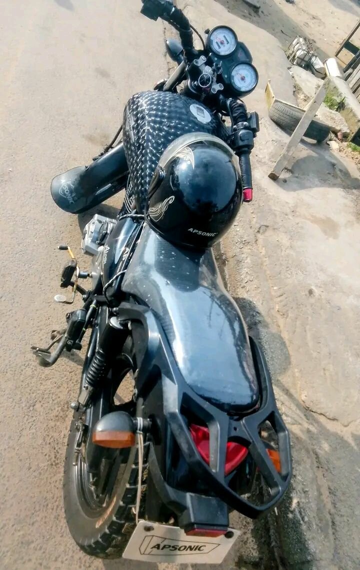 Moto sportive Apsonic