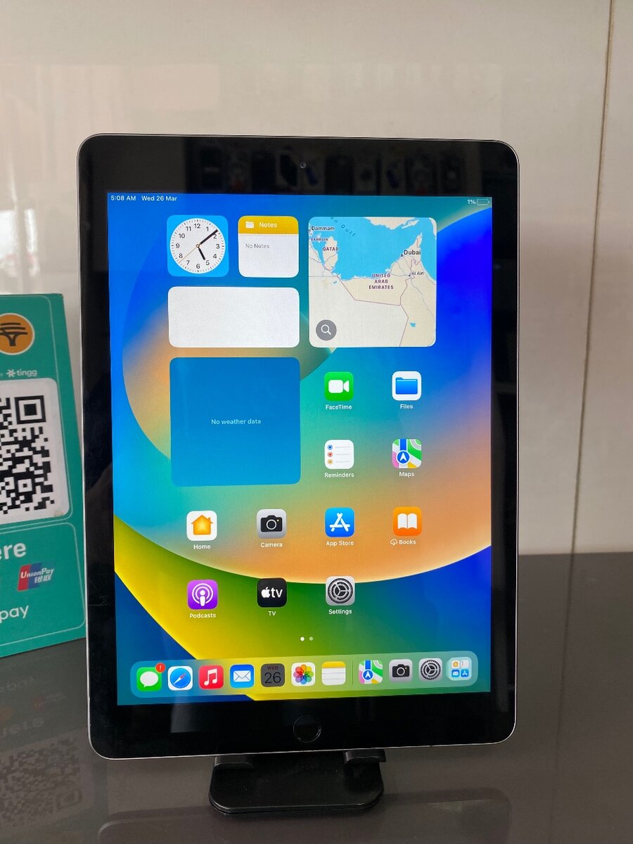 UK iPad 5th Generation Wi-Fi