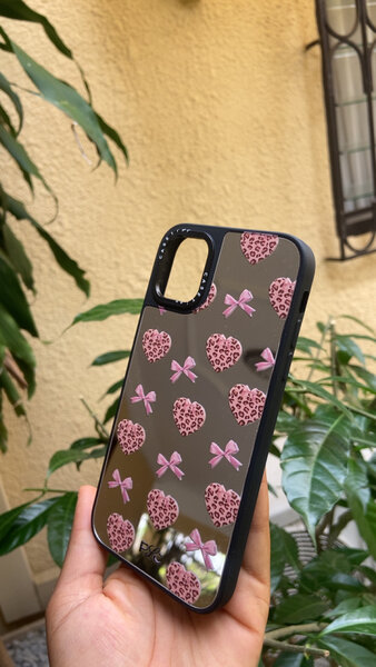 Coque iPhone Léopard Coeur