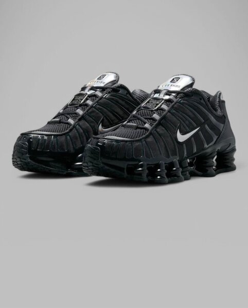 Baskets Nike Shox élégantes