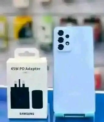 Smartphone Samsung avec chargeur 45W