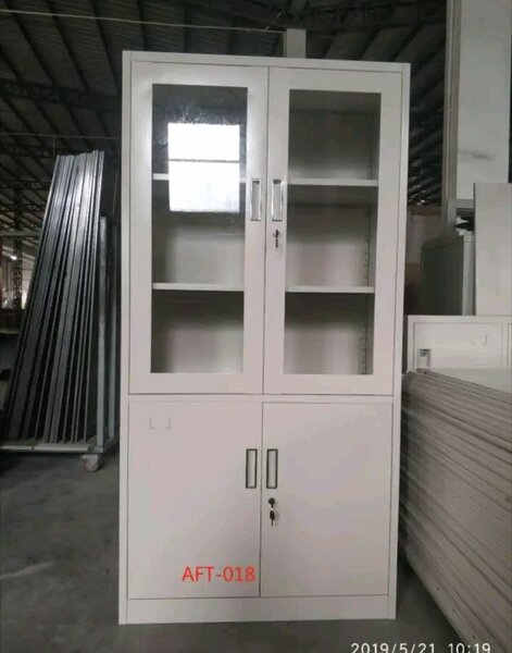 Armoire de rangement moderne