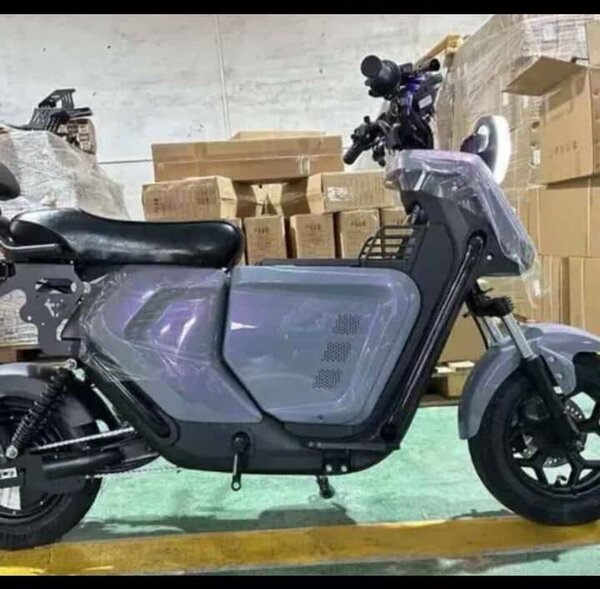 Scooter électrique moderne