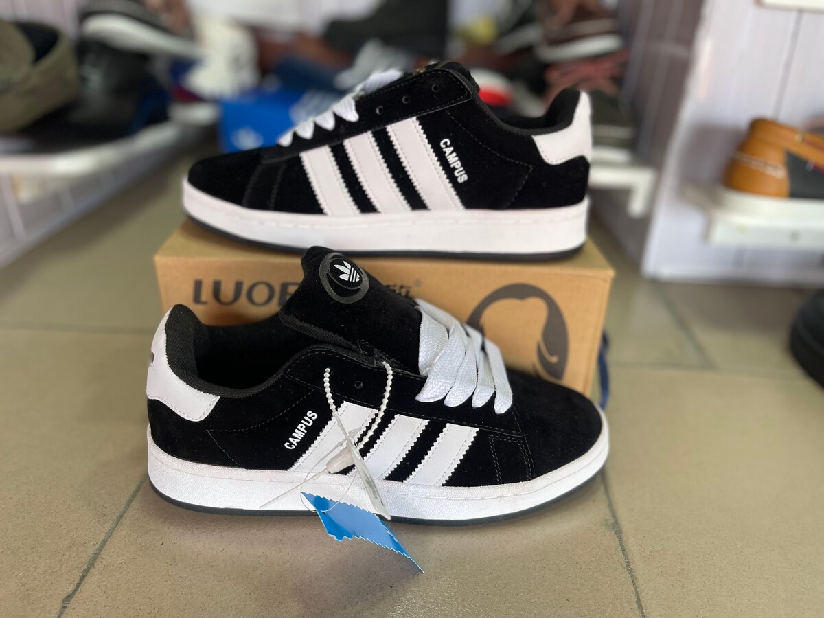Sneakers Campus Noires en Daim