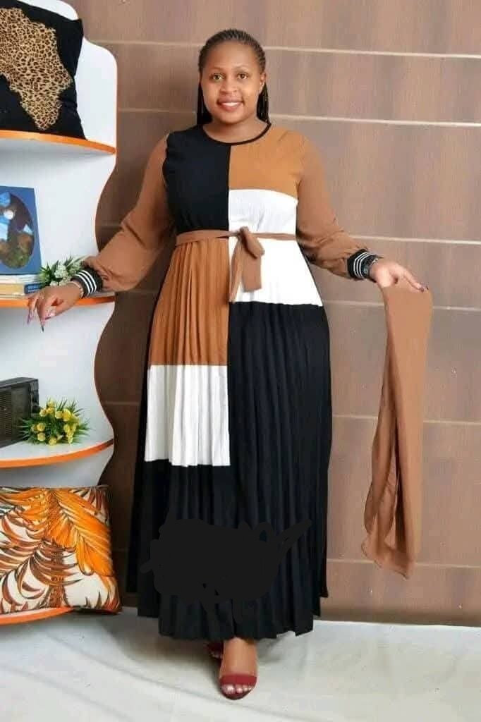 Robe avec ceinture et écharpe