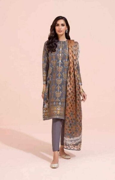 Ladies suit