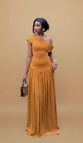 Robe élégante longue soirée