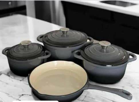 Cast iron cookware