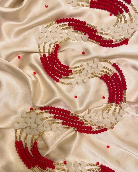 Perles Aux Reins ( Bayas )