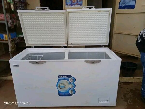 Congélateur coffre double