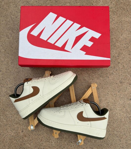 Nike Air Force 1