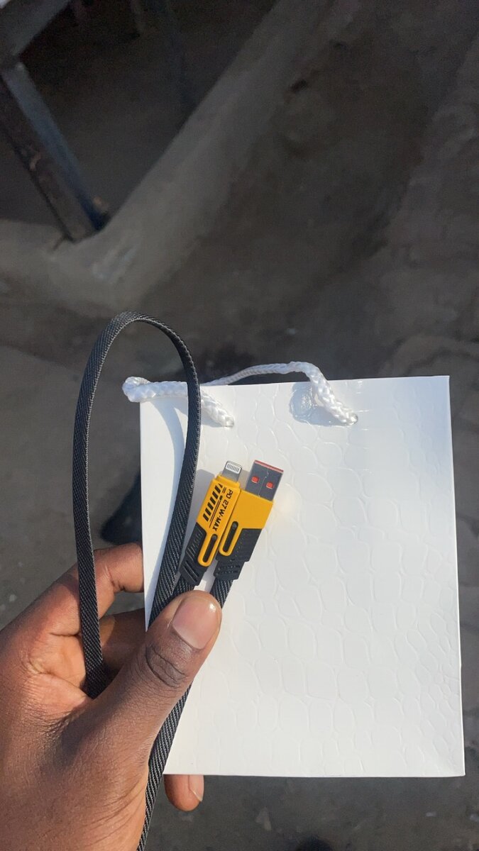 4 in 1 fast charging and data cable