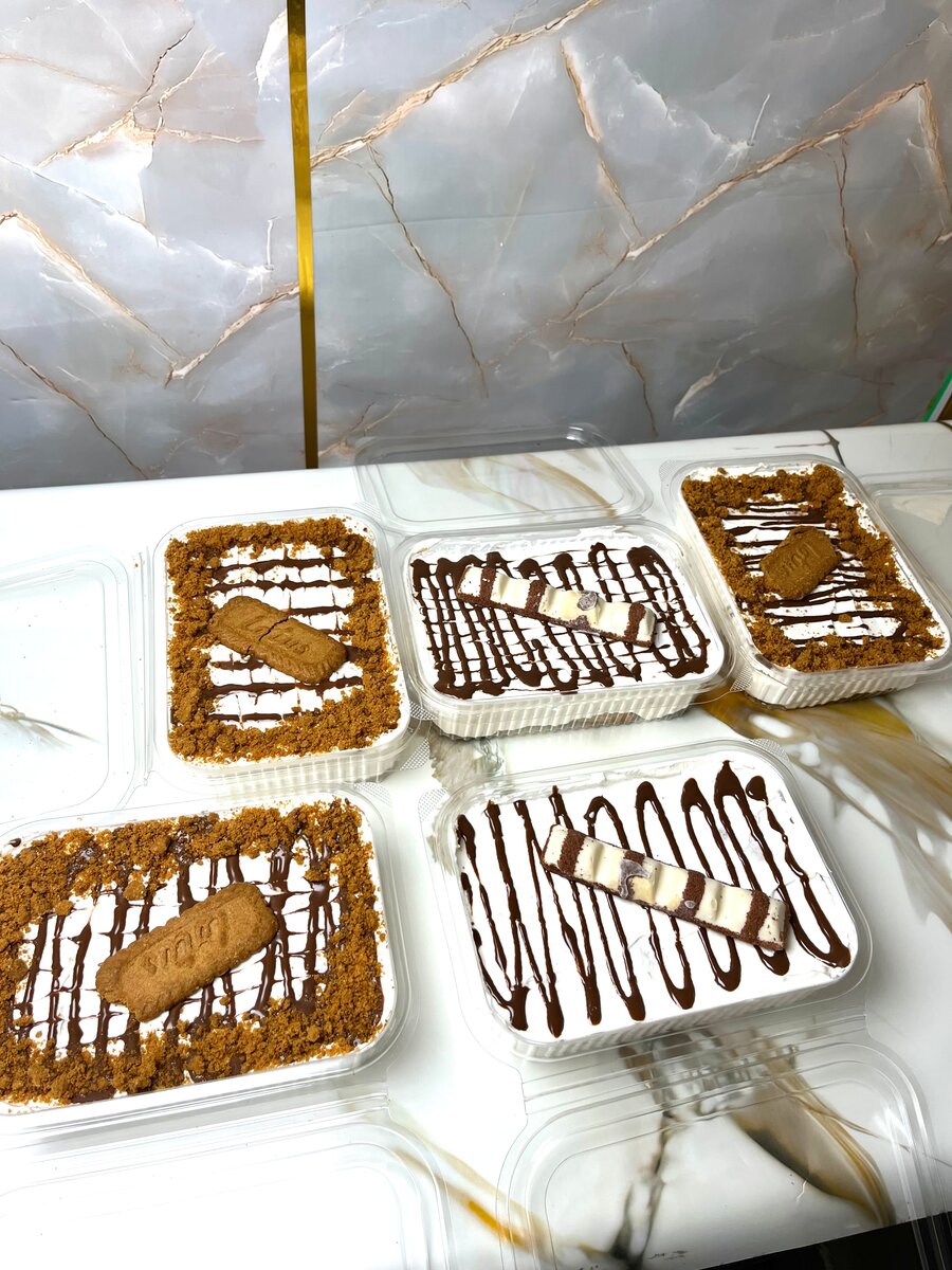 Tiramisu kinder (700g)