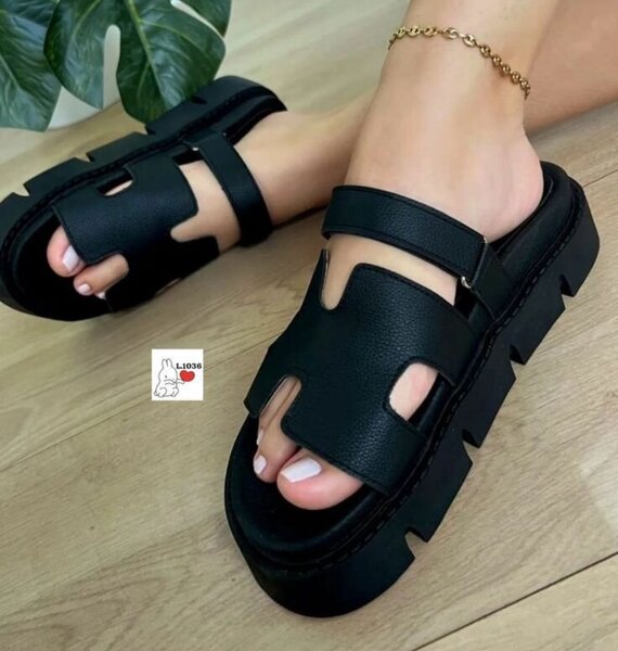 Ladies sandals