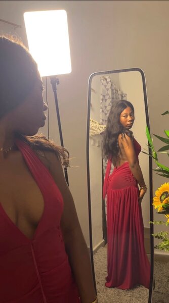 Robe longue rouge élégante