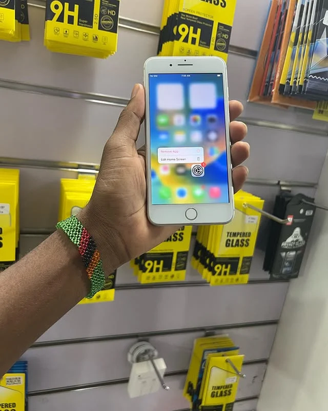 BRAND NEW IPHONE 🍏 pro 