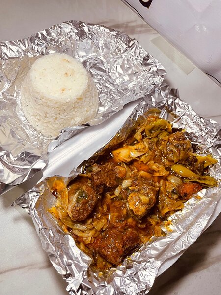 Légumes sautés avec du riz