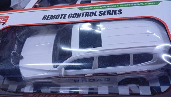 Voiture Landcruiser télécomman